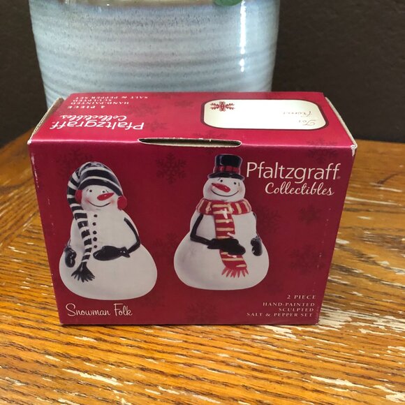 Pfaltzgraff Collectibles Snowman Folk Hand-Painted Sculpted Salt & Pepper Set - Picture 5 of 5